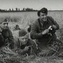 Кадр из фильма "Живые и мертвые"