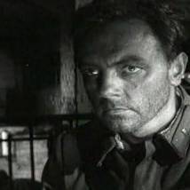 Кирилл Лавров в фильме "Живые и мертвые"