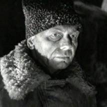 Анатолий Папанов в фильме "Живые и мертвые"