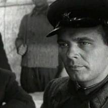 Кадр из фильма "Живые и мертвые"