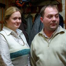 Анна Михалкова и Евгений Сытый на съемках фильма "Сумасшедшая помощь"
