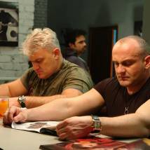 Владимир Турчинский и Алексей Огурцов и на съемках фильма "Стерва"