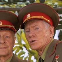 Борис Галкин и Михаил Жигалов в фильме "Десантный батя"