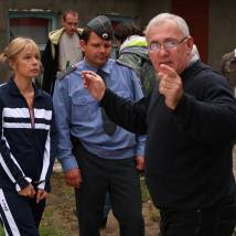 Вера Глаголева, режиссер Казбек Меретуков на съемках сериала "Обручальное кольцо"