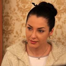 Евгения Чиркова на съемках сериала "Обручальное кольцо"