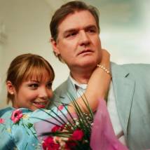 Татьяна Арнтгольц и Владимир Симонов в фильме "Дочка"