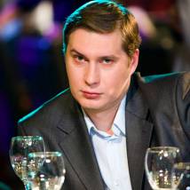 Яков Кучеревский на съемках сериала "Женить Казанову"