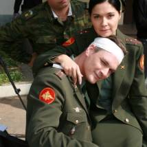 Николай Токарев и Ирина Лосева на съемках сериала "Кремлевские курсанты"