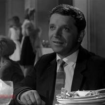 Юрий Белов в фильме "Дайте жалобную книгу"