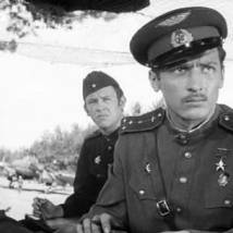Кадр из фильма "Хроника пикирующего бомбардировщика"