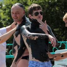 Александр Балуев и Антон Шагин на съемках фильма "На ощупь"