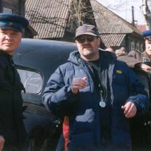 Владислав Галкин, Александр Мезенцев, Владимир Хотиненко на съемках фильма "По ту сторону волков" (© фото: предоставлено Первым каналом)