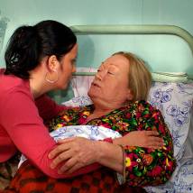 Екатерина Соломатина и Людмила Полякова на съемках сериала "Земский доктор"