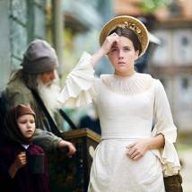 На съемках фильма "Институт благородных девиц"