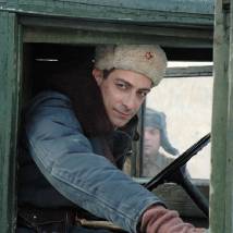 Артем Ткаченко на съемках фильма "Небо в огне"