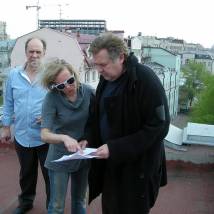 Юрий Стоянов, Анна Чернакова, Александр Феклистов на съемках фильма "Смерть в пенсне, или Наш Чехов"