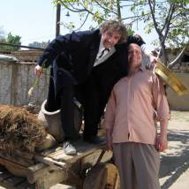На съемках фильма "На солнечной стороне улицы"