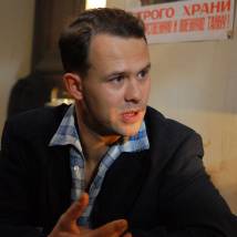 Кирилл Плетнев на съемках сериала "Однажды в Ростове"
