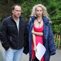 Дмитрий Нагиев и Ирина Темичева на съемках сериала "Пилот международных авиалиний"