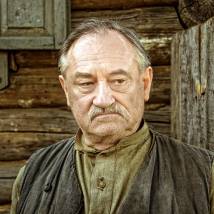 Богдан Ступка на съемках сериала "Вчера закончилась война"