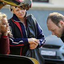 Анна Лутцева и Полина Долинская на съемках сериала "Маруся"