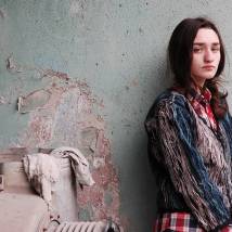Арина Аджу на съемках фильма "Это не я"
