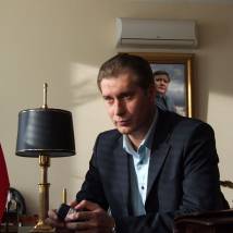 Яков Кучеревский на съемках фильма "Бабло"