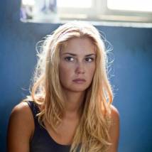 Агата Муцеинеце на съемках сериала "Геймеры"