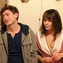 Иван Стебунов, Юлия Полубинская на съемках сериала "Однолюбы"