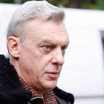 Александр Половцев на съемках сериала "Восьмидесятые"