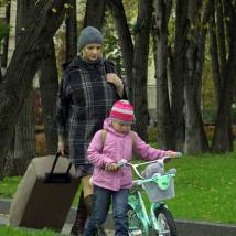 Екатерина Вилкова и Полина Шулика в фильме "Верю"