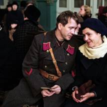 Евгений Миронов и Елена Лядова в фильме "Пепел"