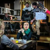Юлия Михалкова на съемках сериала "Стройка"