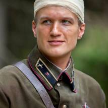 Анатолий Руденко на съемках сериала "Разведчицы"