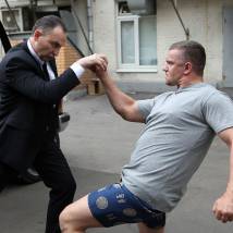 Владимир Епифанцев на съемках сериала "Схватка"
