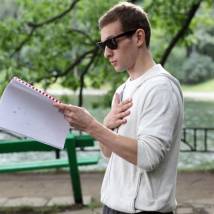 Илья Иосифов на съемках сериала "Спасти босса"