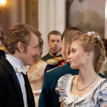 Алина Кизиярова на съемках сериала "Тайны института благородных девиц"