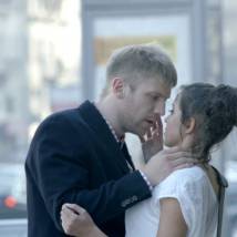 Иван Дорн и Алеса Качер в фильме "12 месяцев"