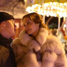 Антон Богданов и Мария Луговая в фильме "Елки 3"