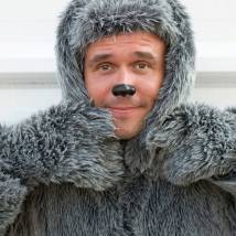 Максим Аверин на съемках сериала "Чарли"