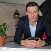 Эльдар Лебедев на съемках фильма "Фото на документы"