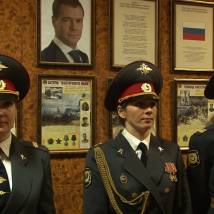 Кадр из фильма "Две стороны одной лошади"