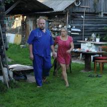 Ирина Пегова на съемках фильма "Танкисты своих не бросают"