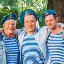 Сергей Селин, Алексей Кравченко и Даниил Воробьев на съемках сериала "Братаны 4"