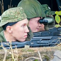 На съемках фильма "Путевка в жизнь"