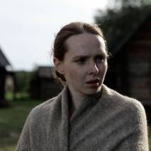 Елена Николаева в сериале "Две зимы и три лета"