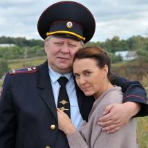 Константин Глушков и Татьяна Лютаева на съемках сериала "Степные волки"