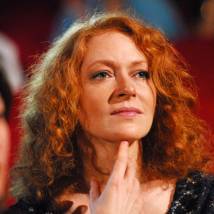 Наталья Рогожкина на съемках сериала "Обнимая небо"