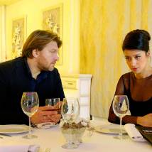 Егор Пазенко и Равшана Куркова в фильме "Нереальная любовь"