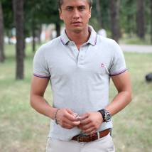 Павел Прилучный на съемках сериала "Мажор"